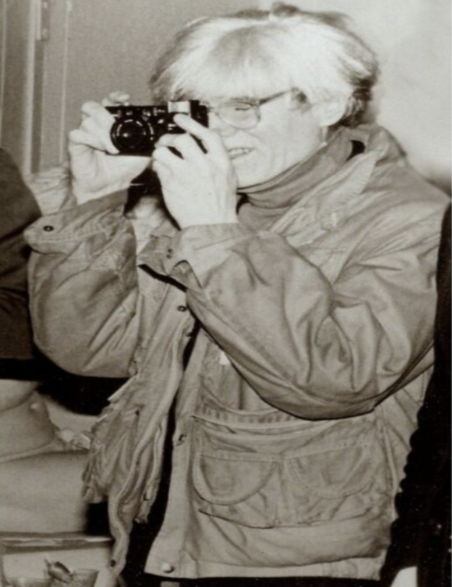 Andy Warhol avec la veste multipoche Renoma